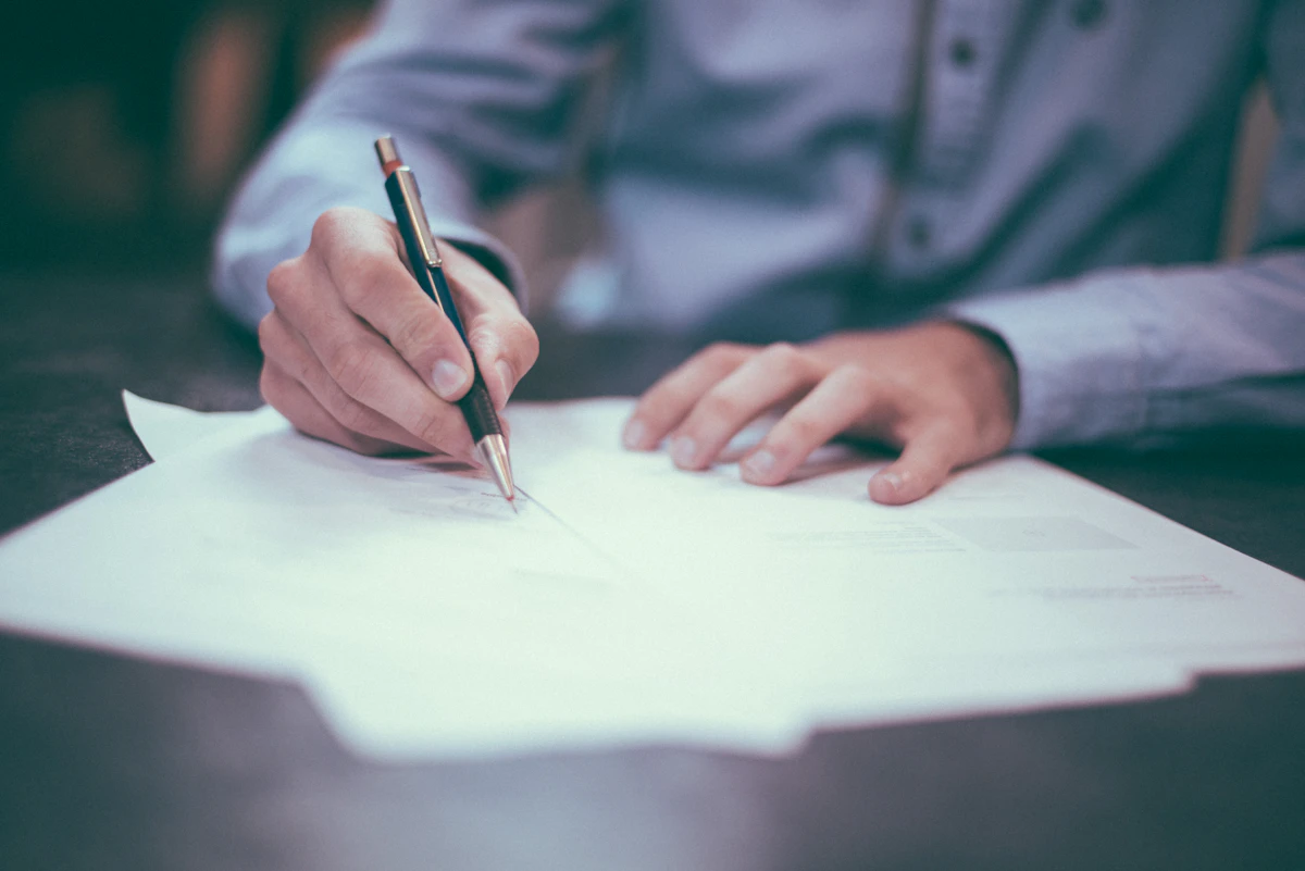 Contract-to-Hire vs. Direct Hire: How to Structure Your Interview Process for Each Model | illustration for Talent Acquisition article