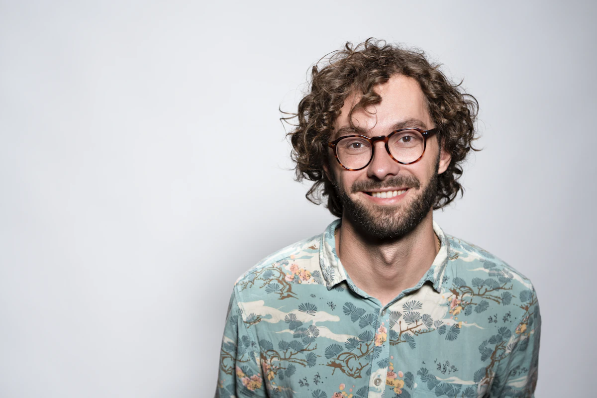 Employee Recognition Programs: How to Build One That Doesn't Feel Hollow — HR Strategy guide