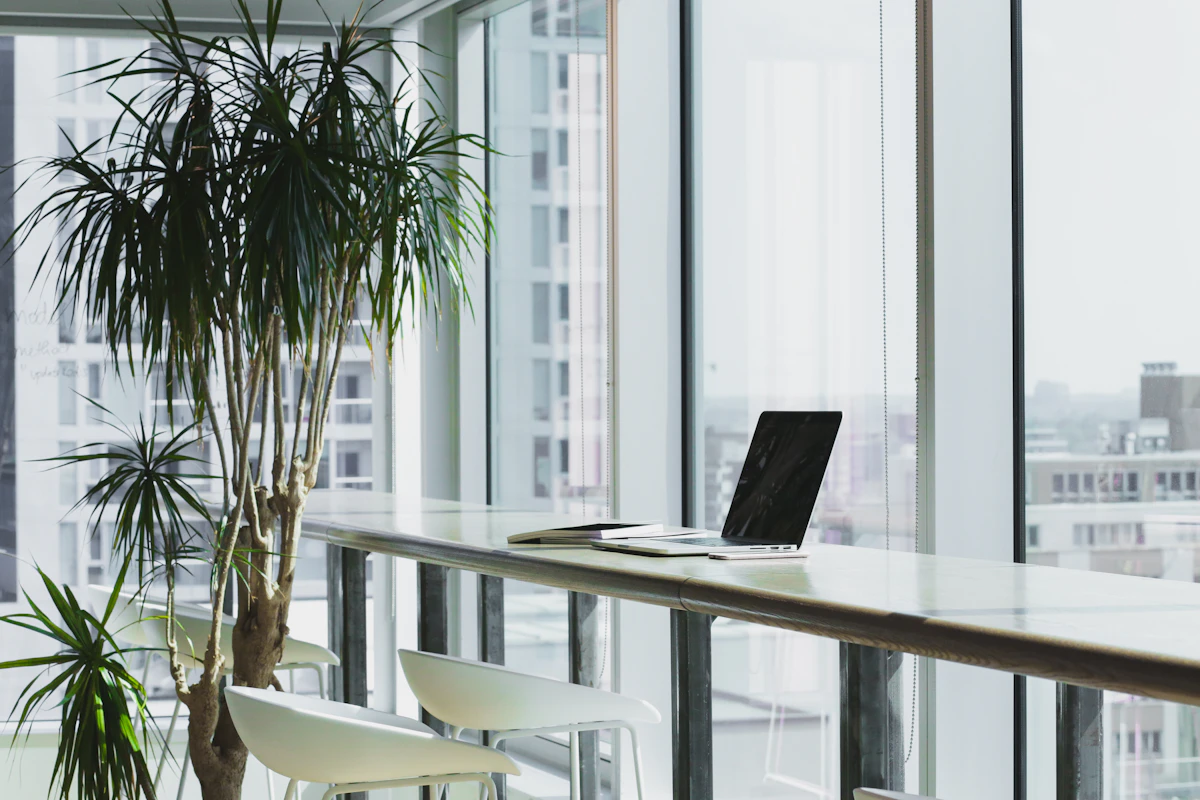 Hiring Committee Design: How to Build a Structure That Improves Decisions Instead of Slowing Them Down — Recruiting Strategy guide