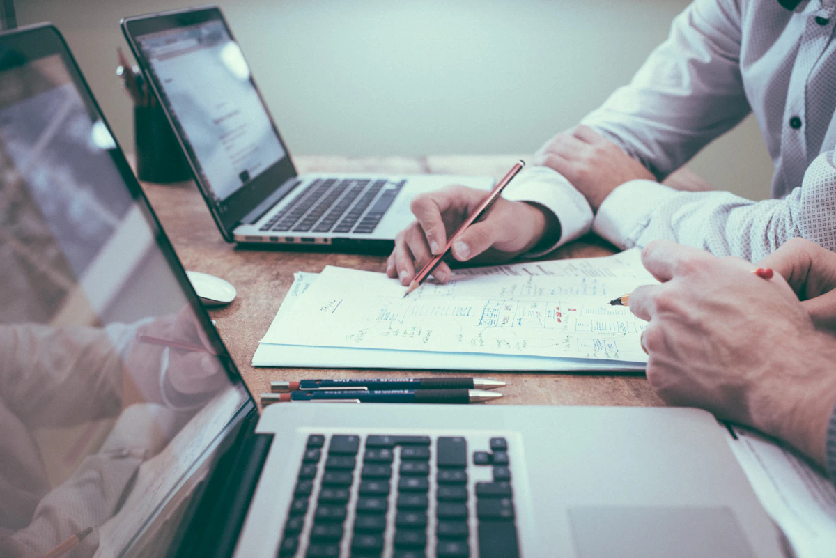 Job Leveling Guide: How to Build a Career Framework That Retains Top Talent — HR Strategy guide